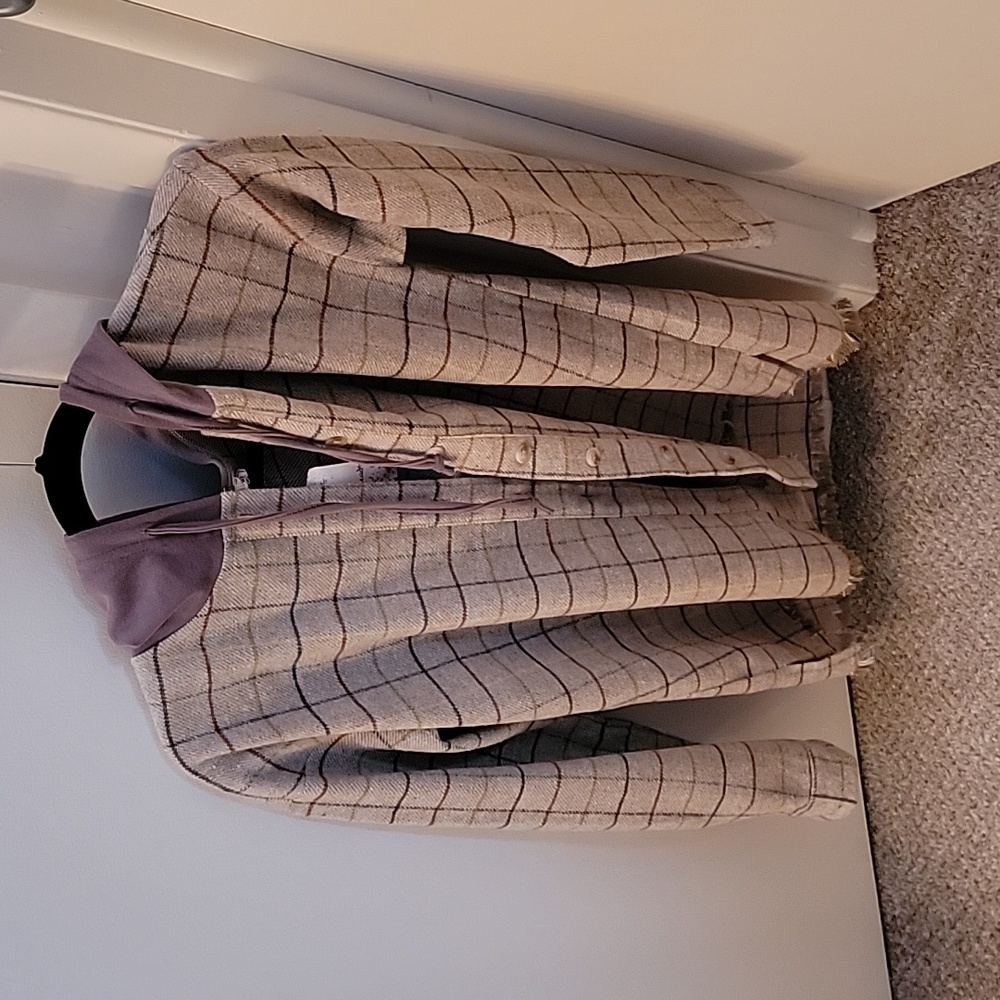 Long sleeved hooded flannel top